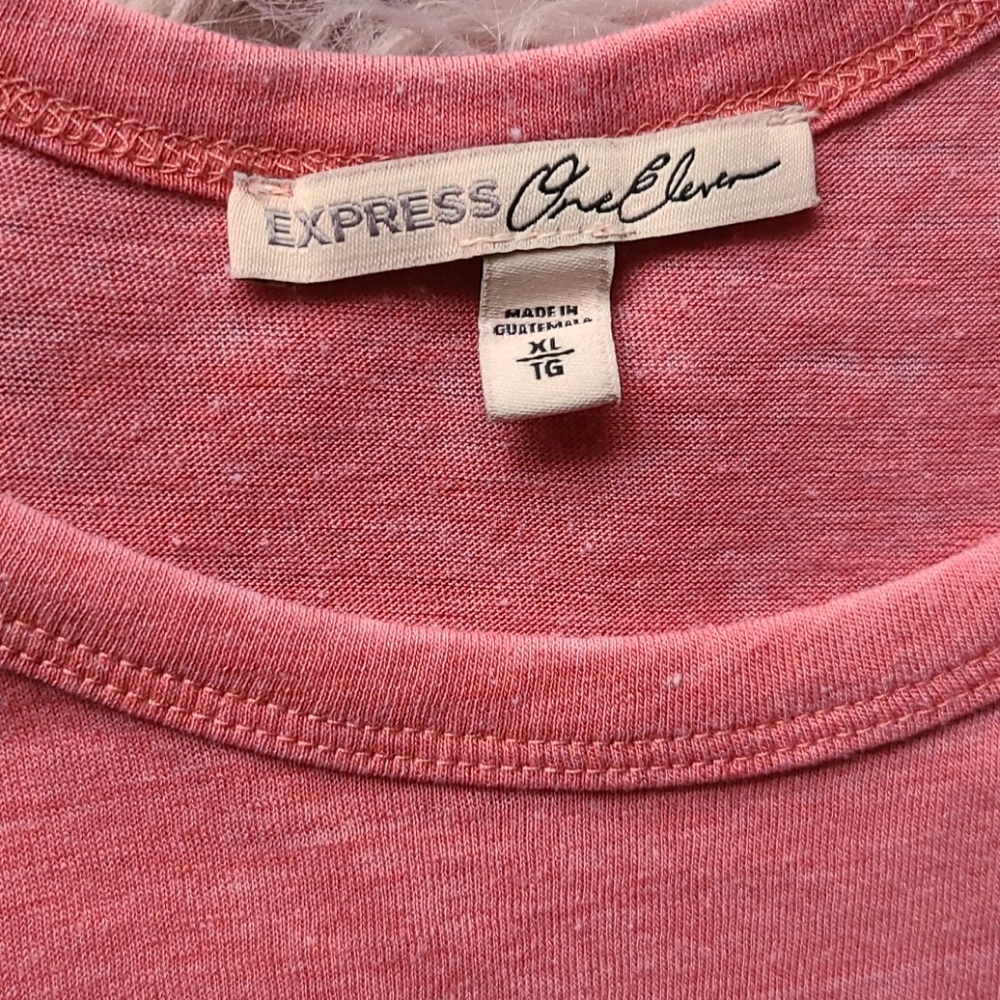 ▪︎EXPRESS COLD SHOULDER TOP▪︎ - Picture 4 of 4